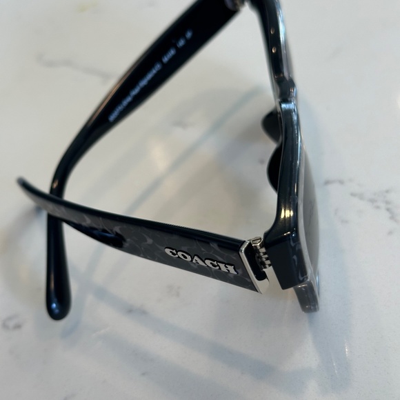 Coach Grey Pearl Signature C Sunglasses Pristine Condition main image 7